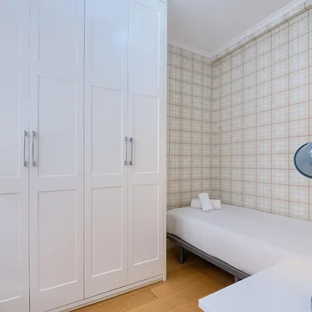 Azkuna Plaza & Vista Alegre By Next Stop Bilbao