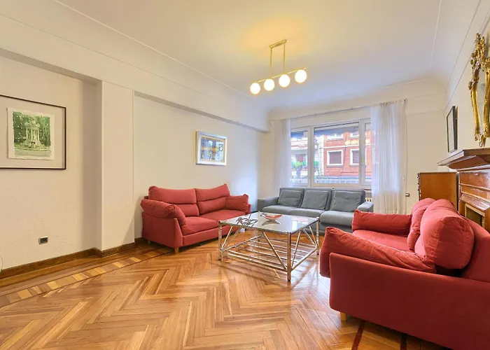 Azkuna Plaza & Vista Alegre By Next Stop Bilbao