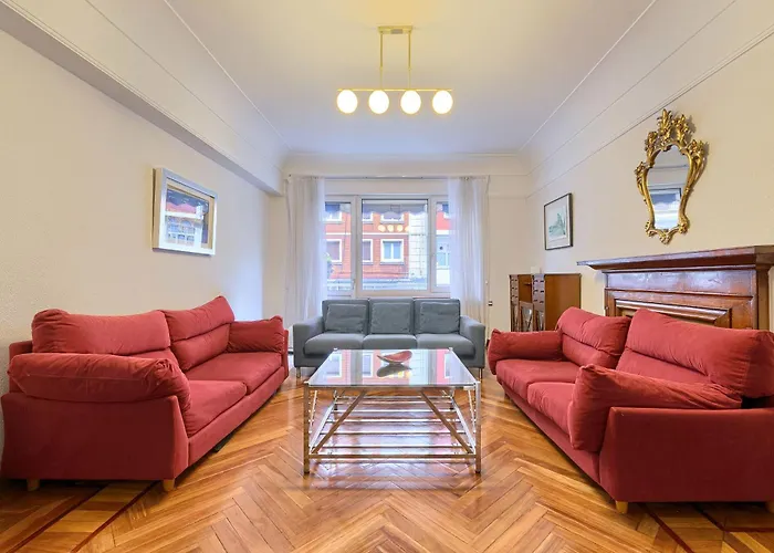 Azkuna Plaza & Vista Alegre By Next Stop *