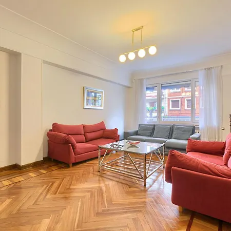 Azkuna Plaza & Vista Alegre By Next Stop בילבאו