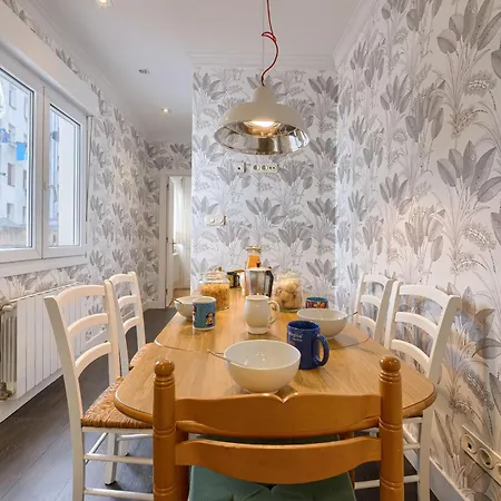 Azkuna Plaza & Vista Alegre By Next Stop בילבאו